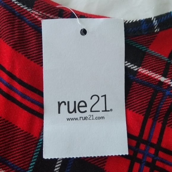 NWT Rue21 Red Plaid Spaghetti Top, Size M - Picture 2 of 4